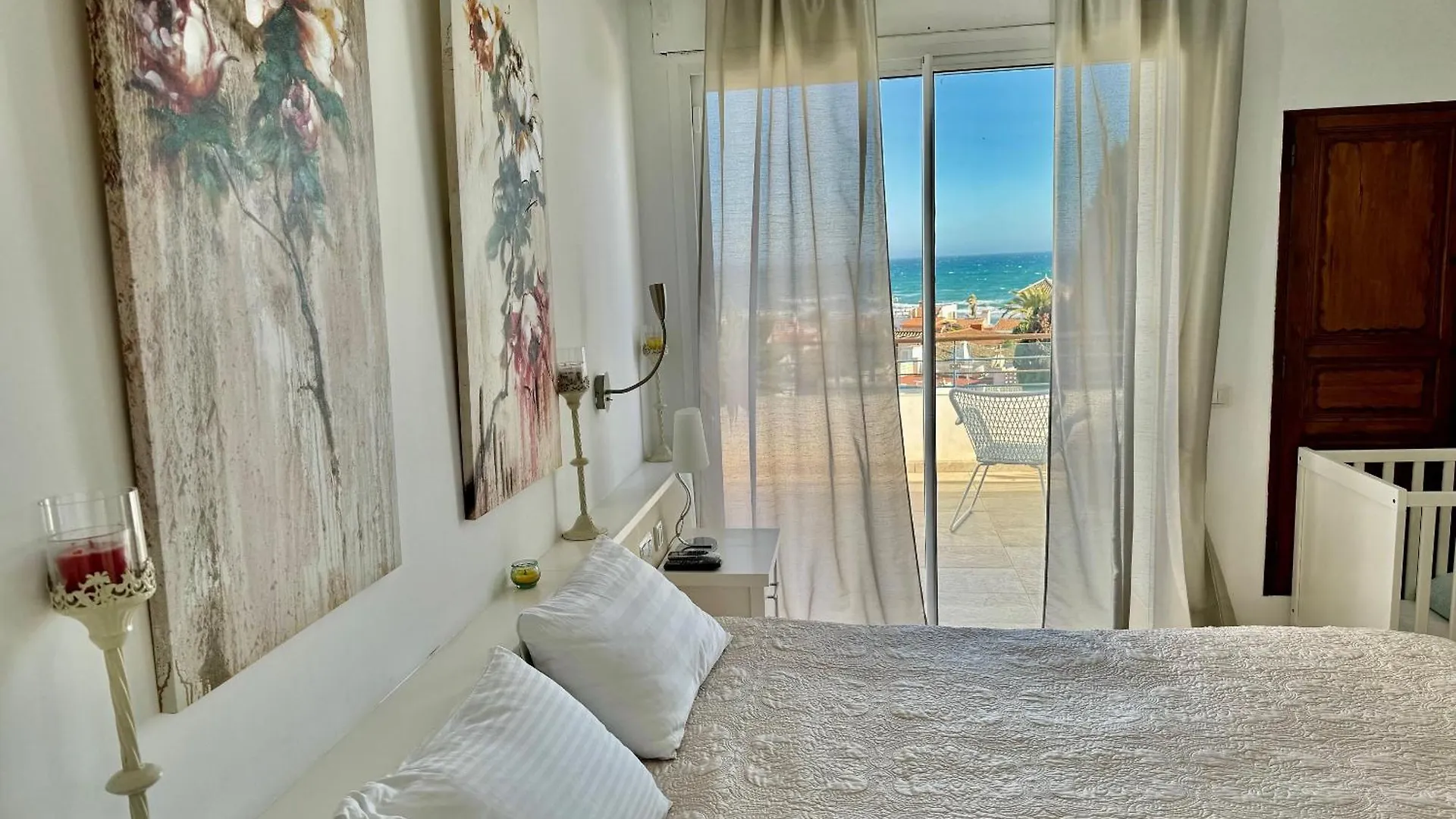 Hermosa Villa En Marbella,100 M Playa, Vistas Al Mar, Piscina Privada 0*, Marbella Spanien