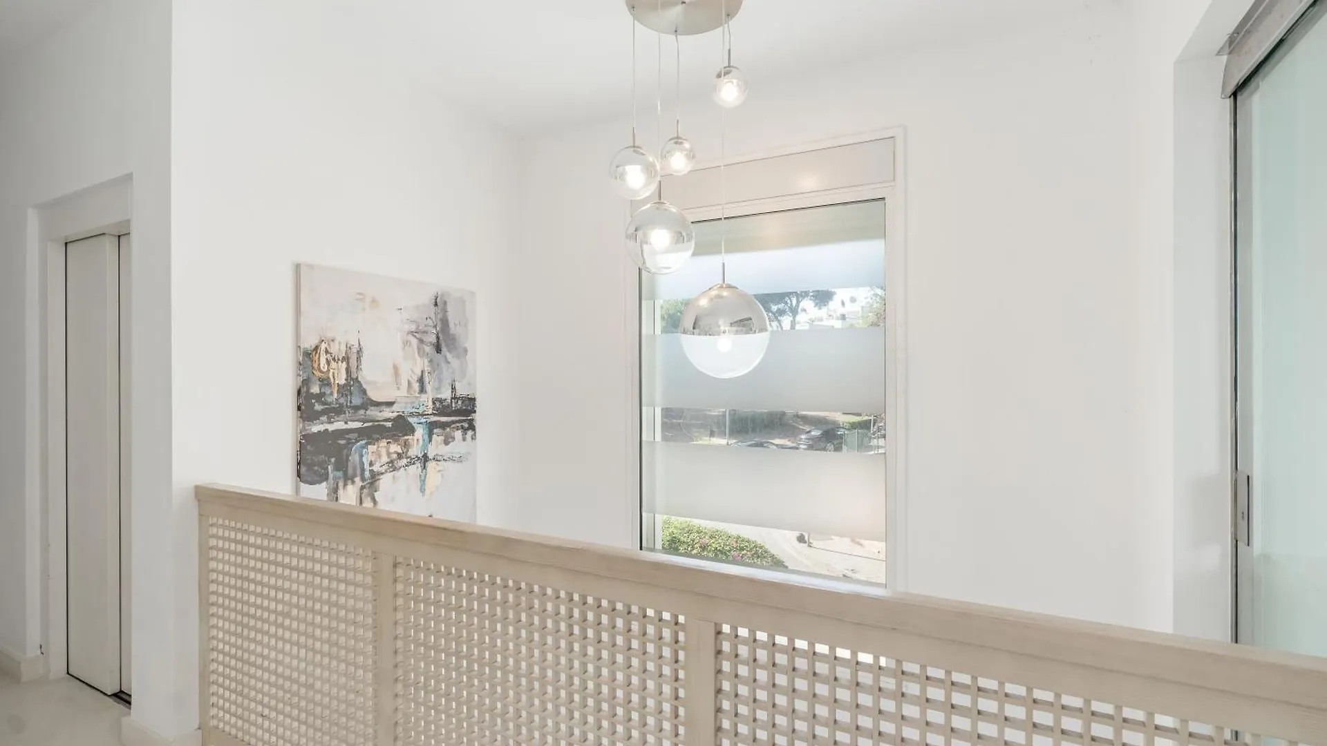 Hermosa Villa En Marbella,100 M Playa, Vistas Al Mar, Piscina Privada Spanien